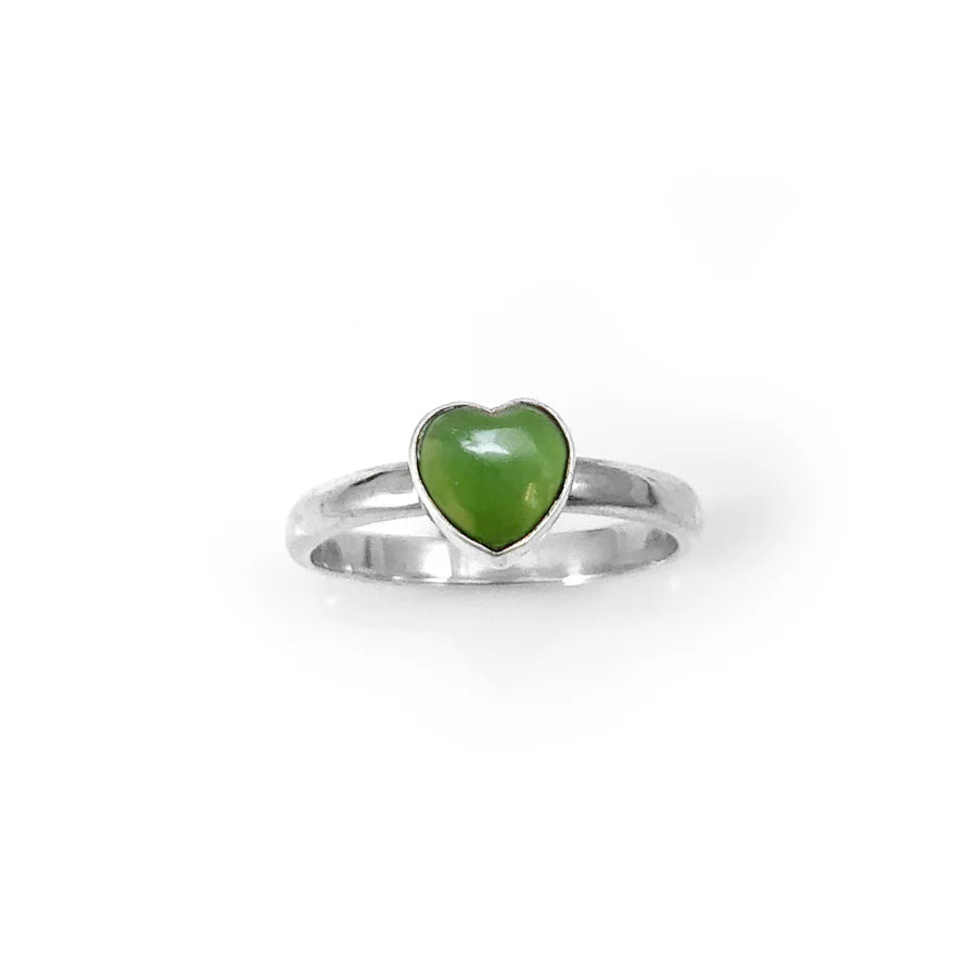 Ring Size - M / New Zealand Pounamu // 3