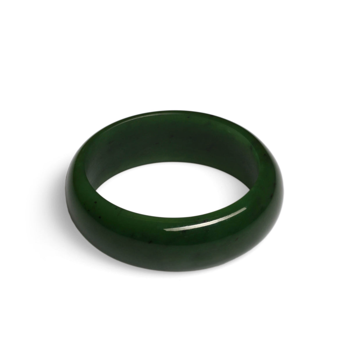 57mm Internal Diameter x 72mm External Diameter / New Zealand Pounamu