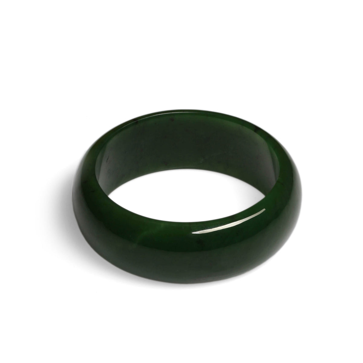 57mm Internal Diameter x 72mm External Diameter / New Zealand Pounamu
