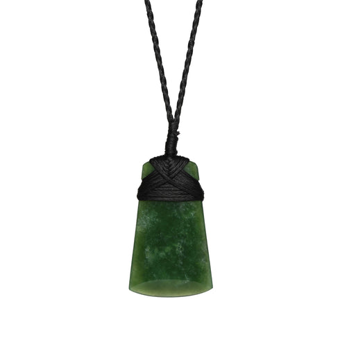 37mm x 22mm / New Zealand Pounamu // AKATO198P-P-9