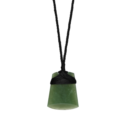 35mm x 27mm / New Zealand Pounamu // AKATO198PP-5