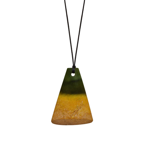 42mm x 30mm / New Zealand Pounamu // ASPD228P-3