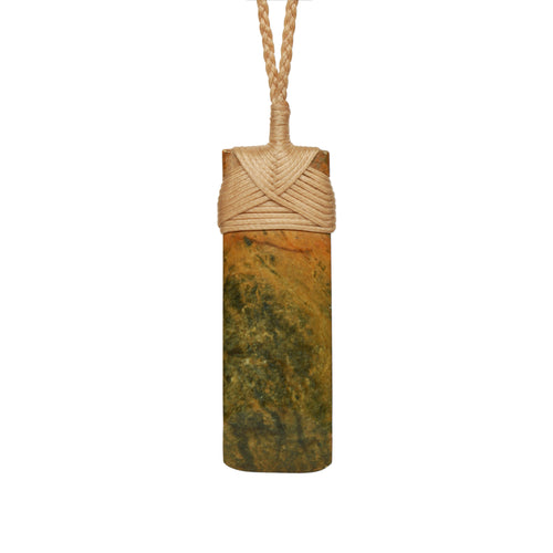 64mm x 21mm / New Zealand Pounamu // ASTO198P-2