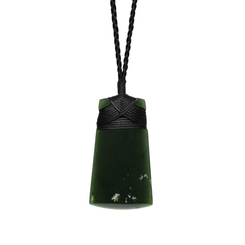 53mm x 31mm / New Zealand Pounamu // JATO328P-4