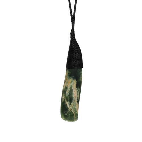 61mm x 14mm / New Zealand Pounamu // RMPD148P-7